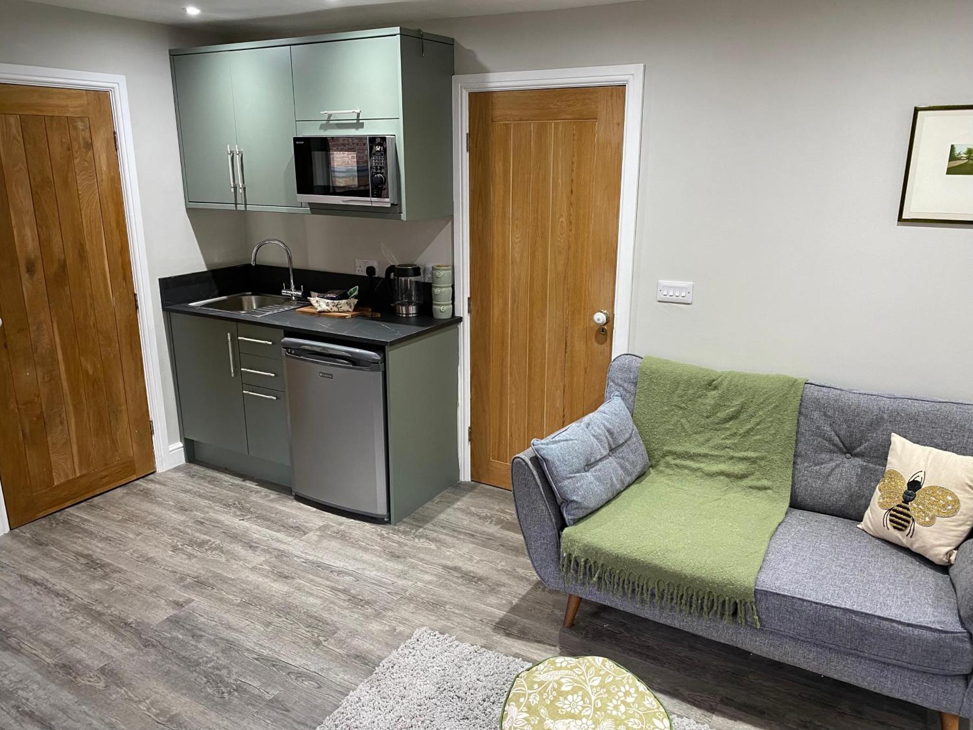 Spalding - Self Contained Studio Double - An Extra Single Bed Can Be Provided Exteriér fotografie