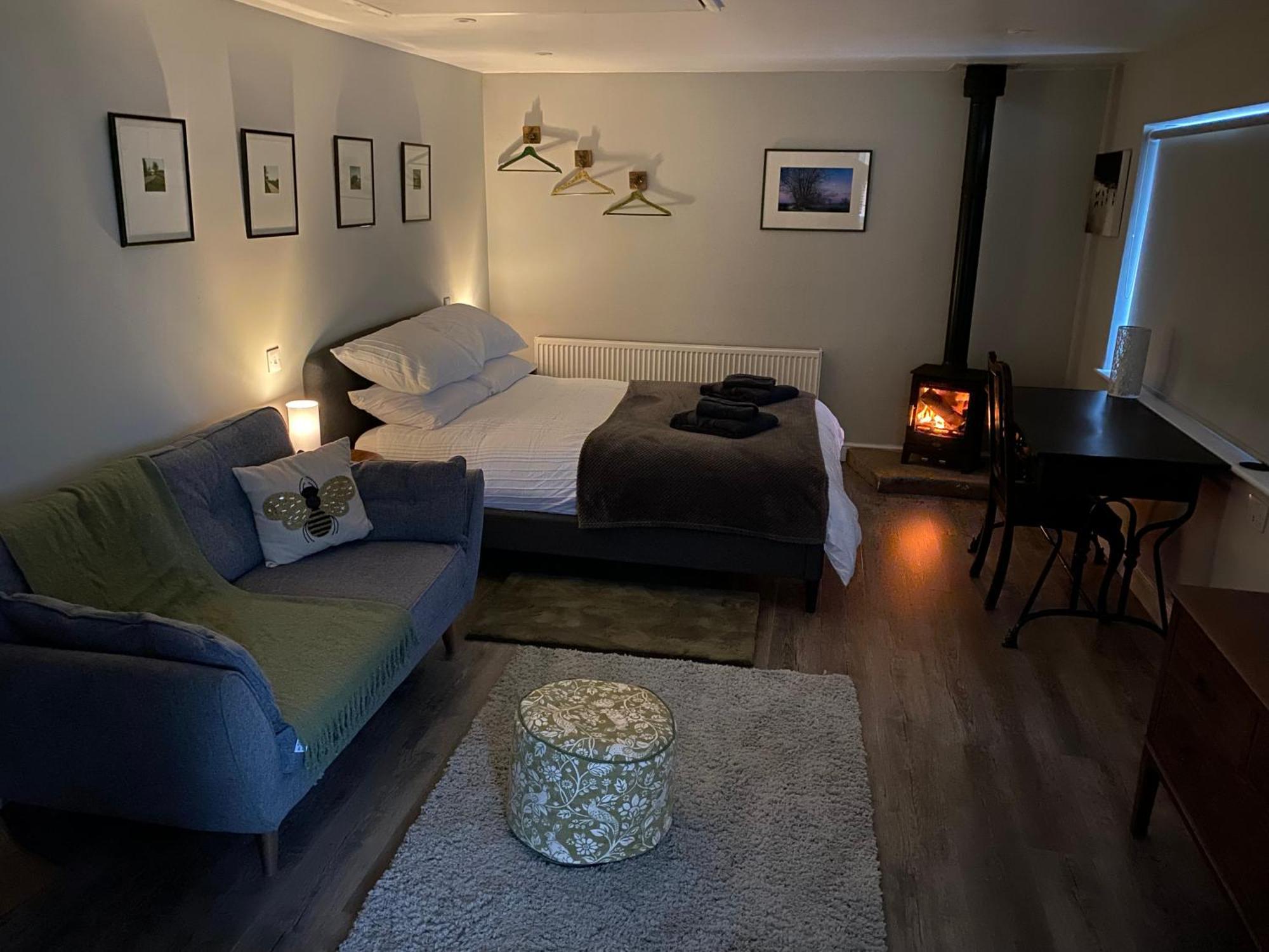 Spalding - Self Contained Studio Double - An Extra Single Bed Can Be Provided Exteriér fotografie